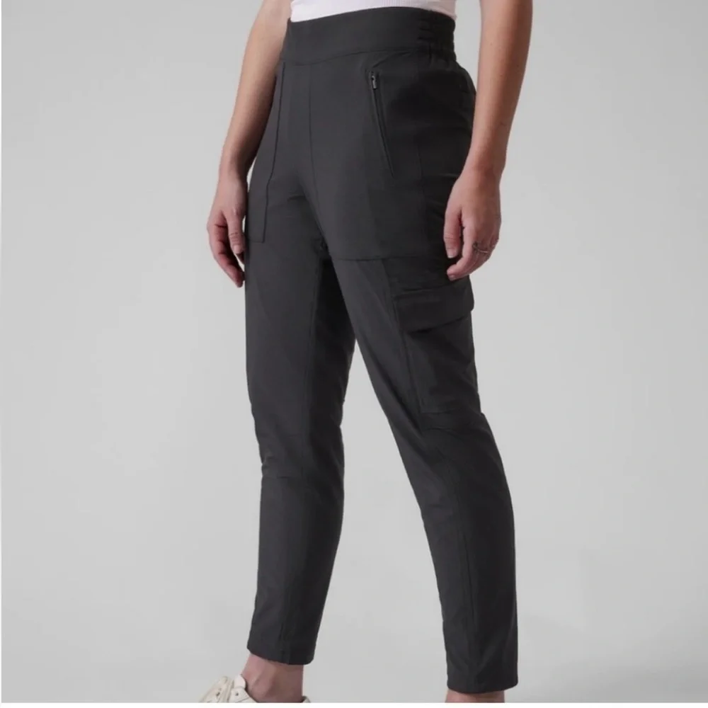 Athleta Chelsea Cargo Pants size 0 - Picture 2 of 6